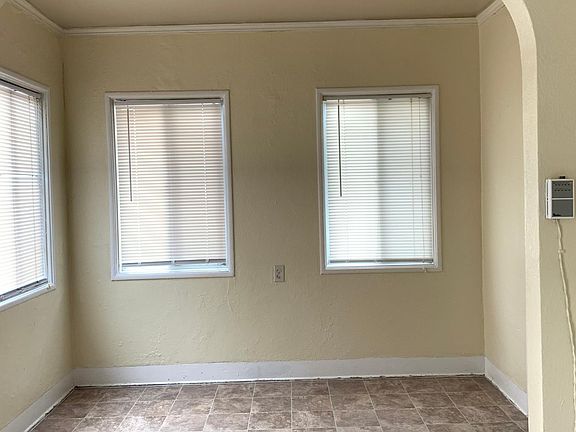 2nd image of 605 S Catalina Ave APT A2