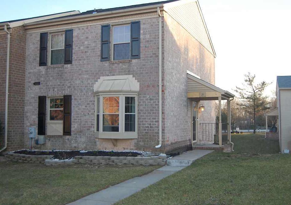 Front & Side - Full View.