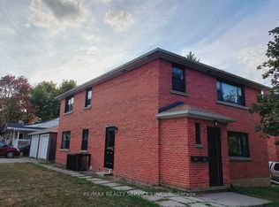 21 Beverley St, Waterloo, ON N2L 2H5