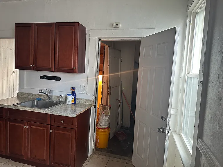 171 Liberty St #1 — Photo 10