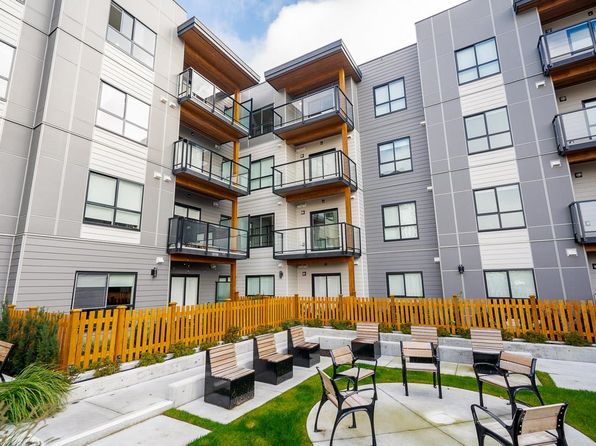 20282 72b Ave #417, Langley, BC V2Y 3X3