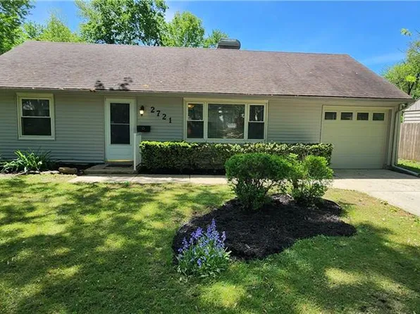2721 W 78th St, Prairie Village, KS 66208