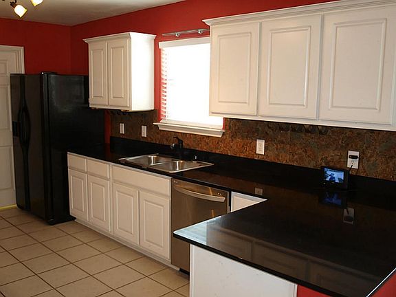 BEAUTIFUL KITCHEN