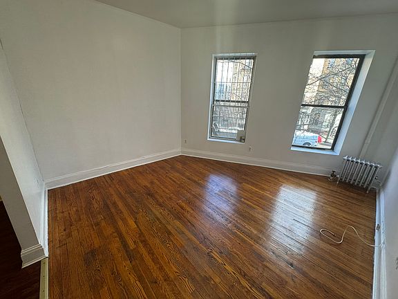 4th image of 53 Saint Nicholas Ave #2B