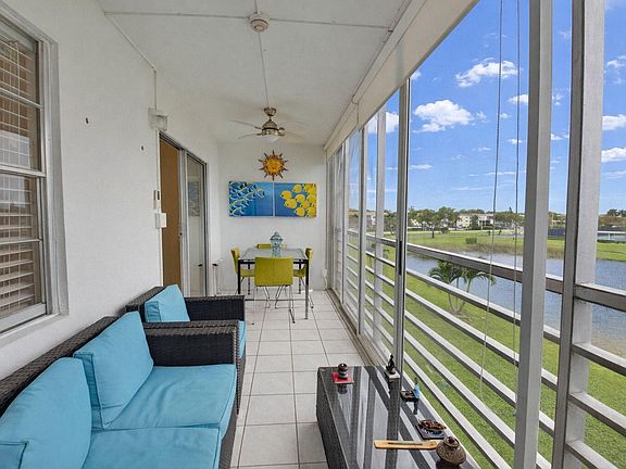 4th image of 3085 E Exeter E #3085