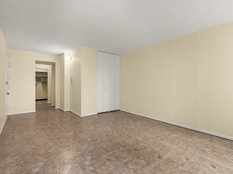 130 Water St #7L — Photo 4
