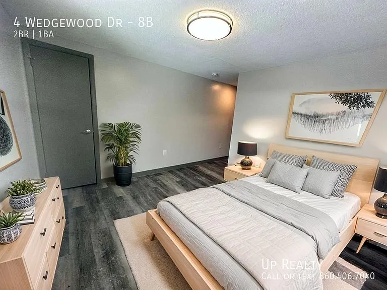 4 Wedgewood Dr #8B — Photo 10