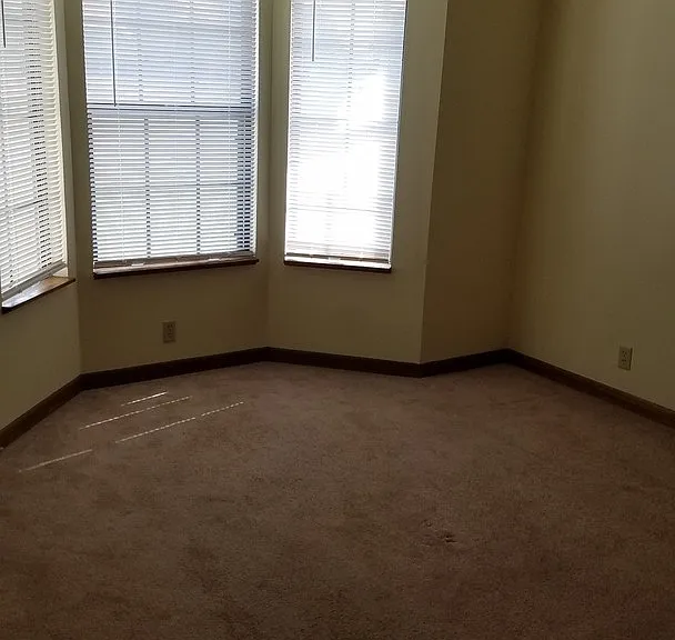 3266-3268 E Longfellow Ct — Photo 10