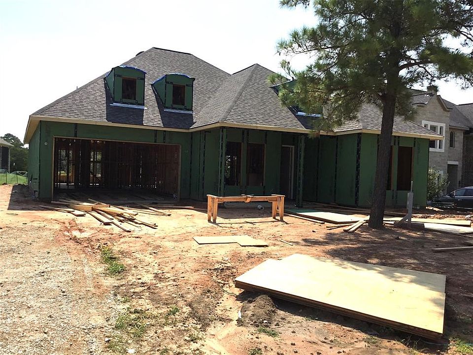 1st image of 301 Camden Ct
