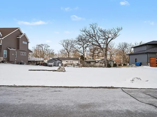 13526 Beach Pl, Cedar Lake, IN 46303