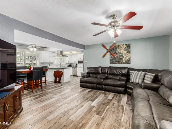 1625 E GREENWAY Street, Mesa, AZ 85203