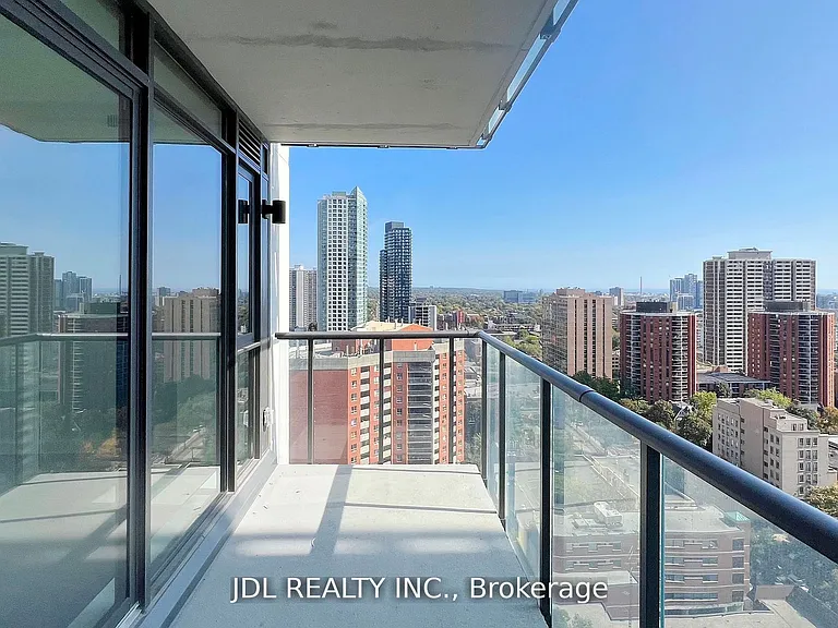 81 Wellesley St E #2101 — Photo 12