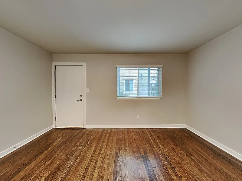 2 bed, 1.0 bath, 1000 sqft, $1,845 — Photo 3