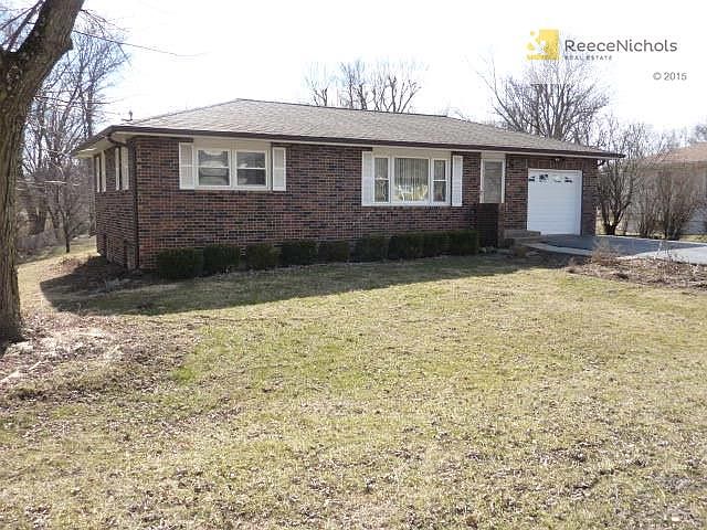 All brick ranch with 3 bedrooms