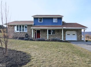 593 Blue Mountain Rd, Fredericksburg, PA 17026