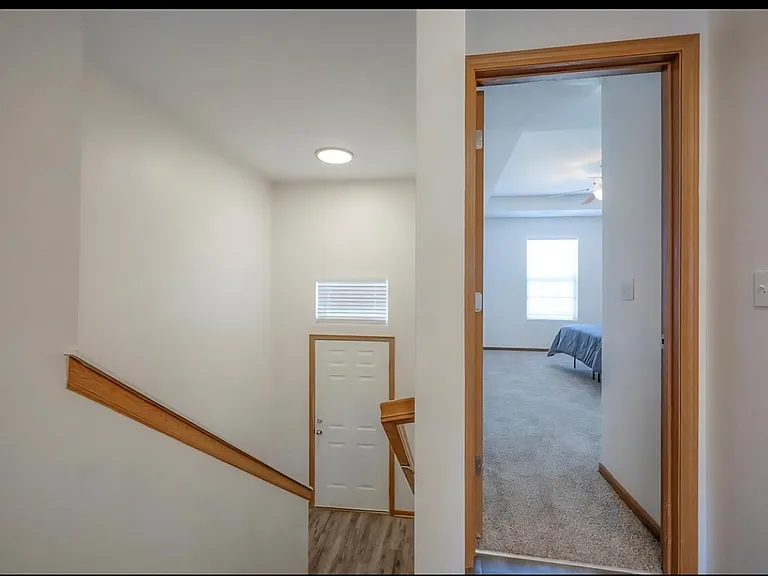 10349 Sloan Ave — Photo 22
