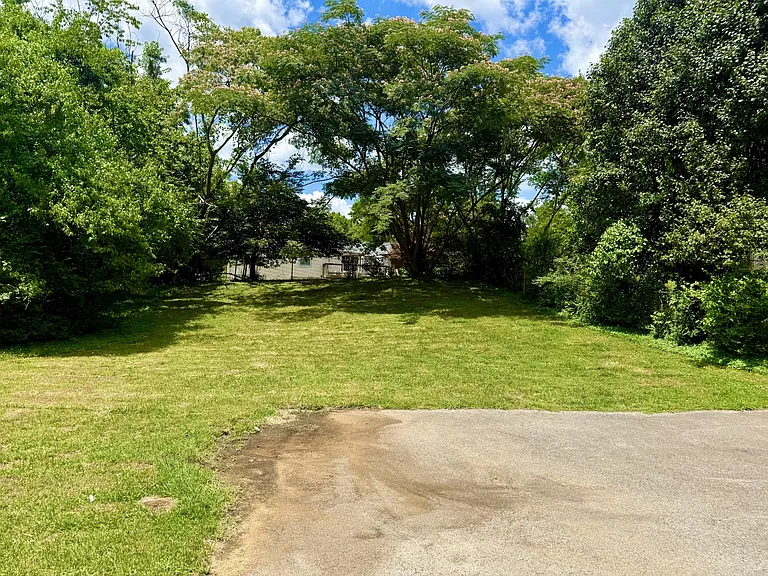 207 Blue Ridge Dr — Photo 37