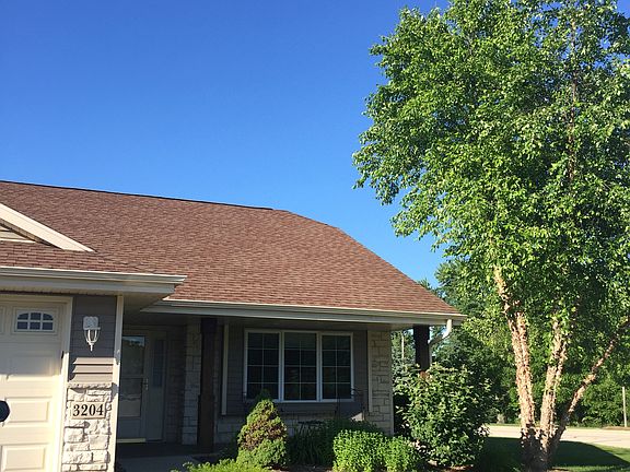 3rd image of 3204 Sanctuary Dr #1