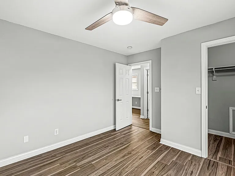 2046 Ruckle St — Photo 25