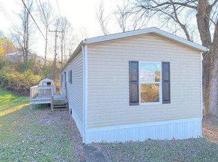 2 Sherry Ln, Ona, WV 25545