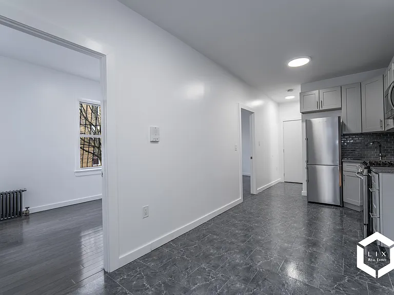 102 Dahill Rd #1R — Photo 8