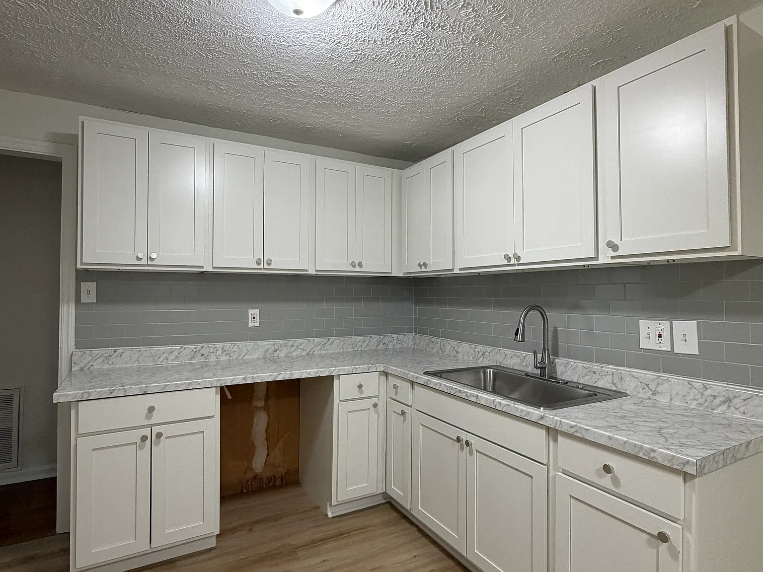 3 bed, 1356 sqft, $1,445 — Photo 3