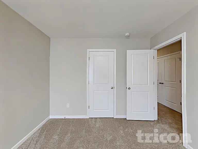 429 Victory Ln — Photo 13