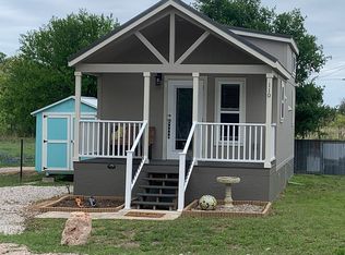110 Tiny Home Ln, Kingsland, TX 78639