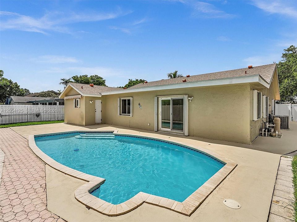 1st image of 10149 NW 21st St