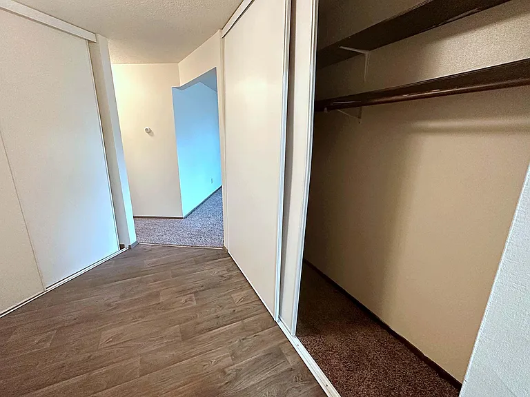 Southgate Apartments — Photo 80