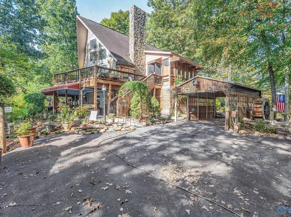 9104 Curtis Rd, Athens, AL 35614