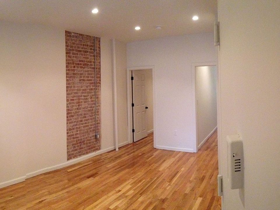 1st image of 1676 1st Ave APT 4S