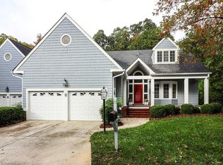 6 Sommerton Dr, Greensboro, NC 27408