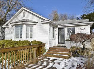 2040 Walnut Lake Rd, West Bloomfield, MI 48323