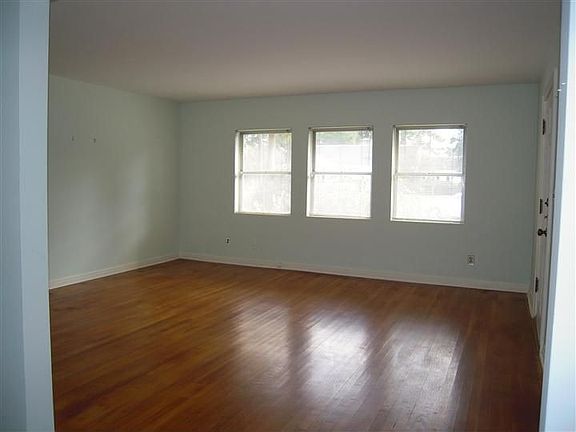 2nd image of 2026 Diana Dr