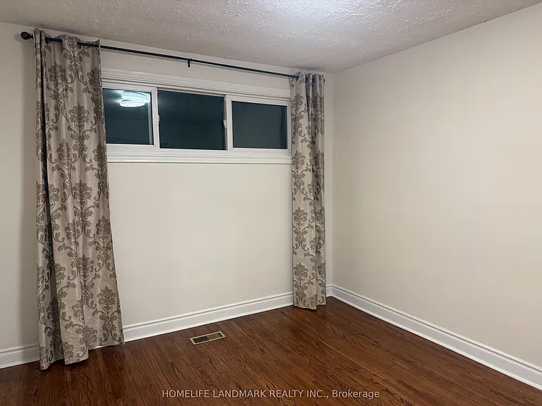 307 Axminster Dr — Photo 10