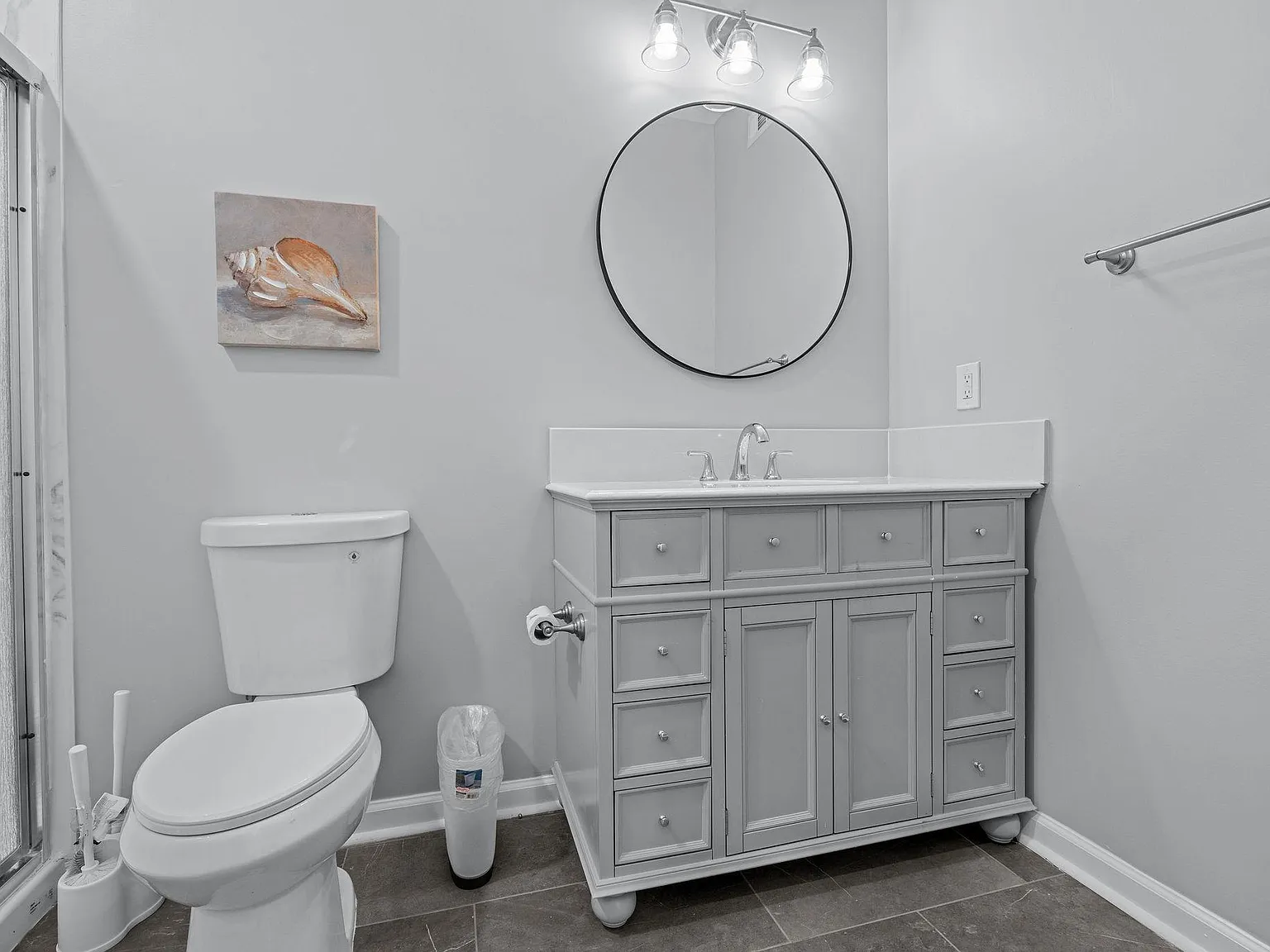 4 bed, 3.0 bath, 1959 sqft, $892 — Photo 3