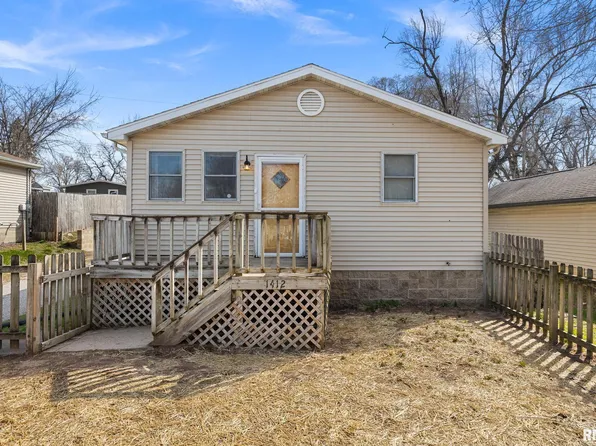1412 S 13th St, Pekin, IL 61554