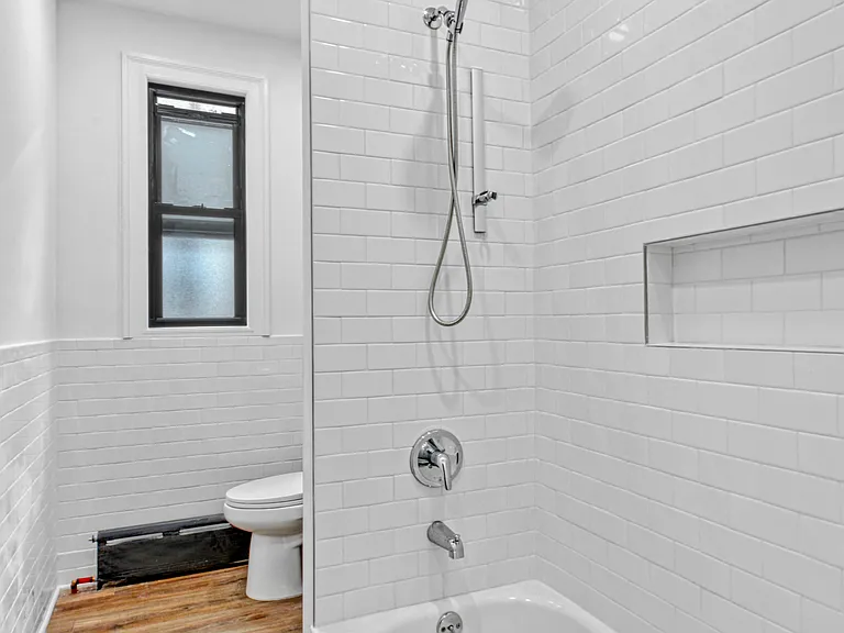 323 Midwood St #2 — Photo 15