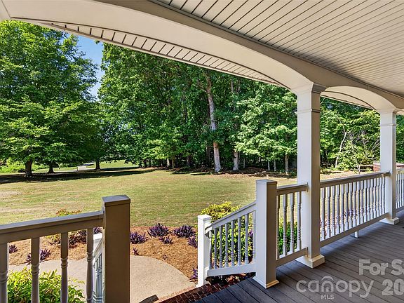 4th image of 4092 Henry Dellinger Rd