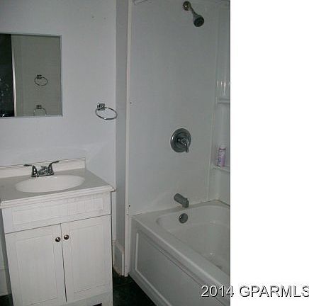 4th image of 403 S Summit St #Ab
