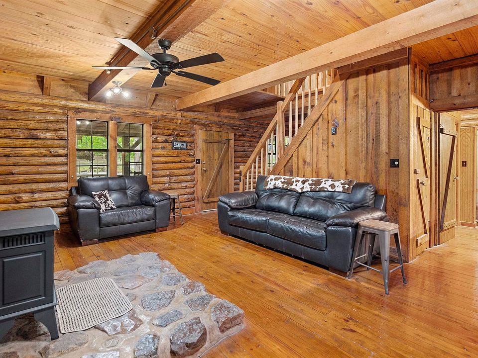22nd image of 709 Jones Rd