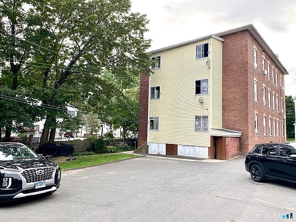 2nd image of 33 Smith St
