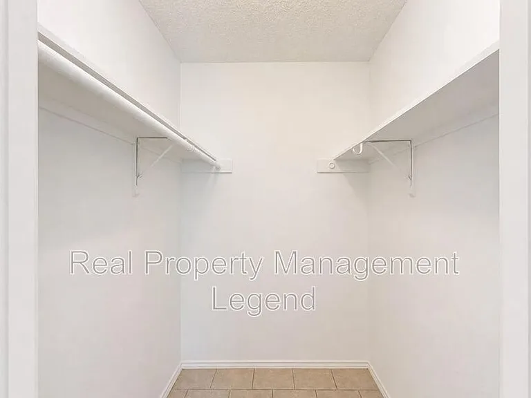 112 Oak Hill Dr #OAK HILL DR 112 — Photo 5