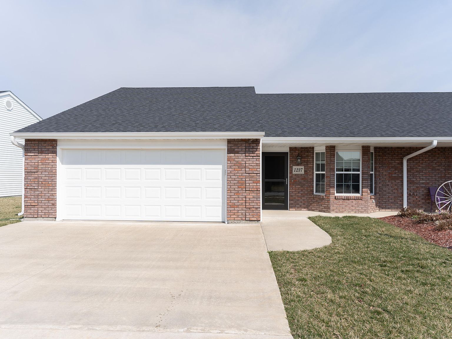 1237 Shepherds Dr Moberly Mo Zillow