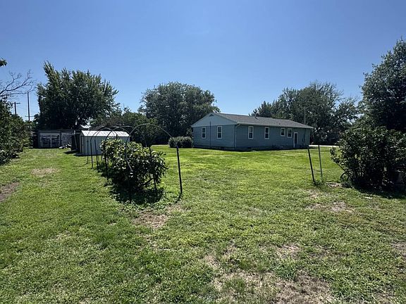 3rd image of 1020 N 1st St