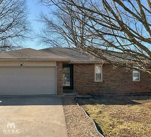 1206 W McGee St Photo 1