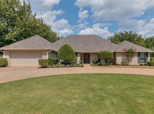 12600 Saint Andrews Dr, Oklahoma City, OK 73120