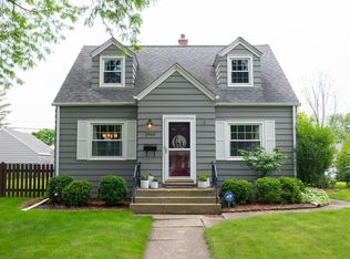 2969 N 83rd St, Milwaukee, WI