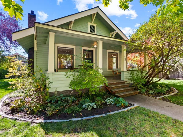 827 NW Delaware Ave, Bend, OR 97703